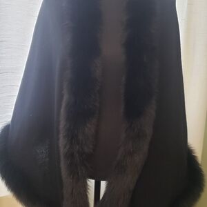 Kinross Black Fur-Trimmed Wrap